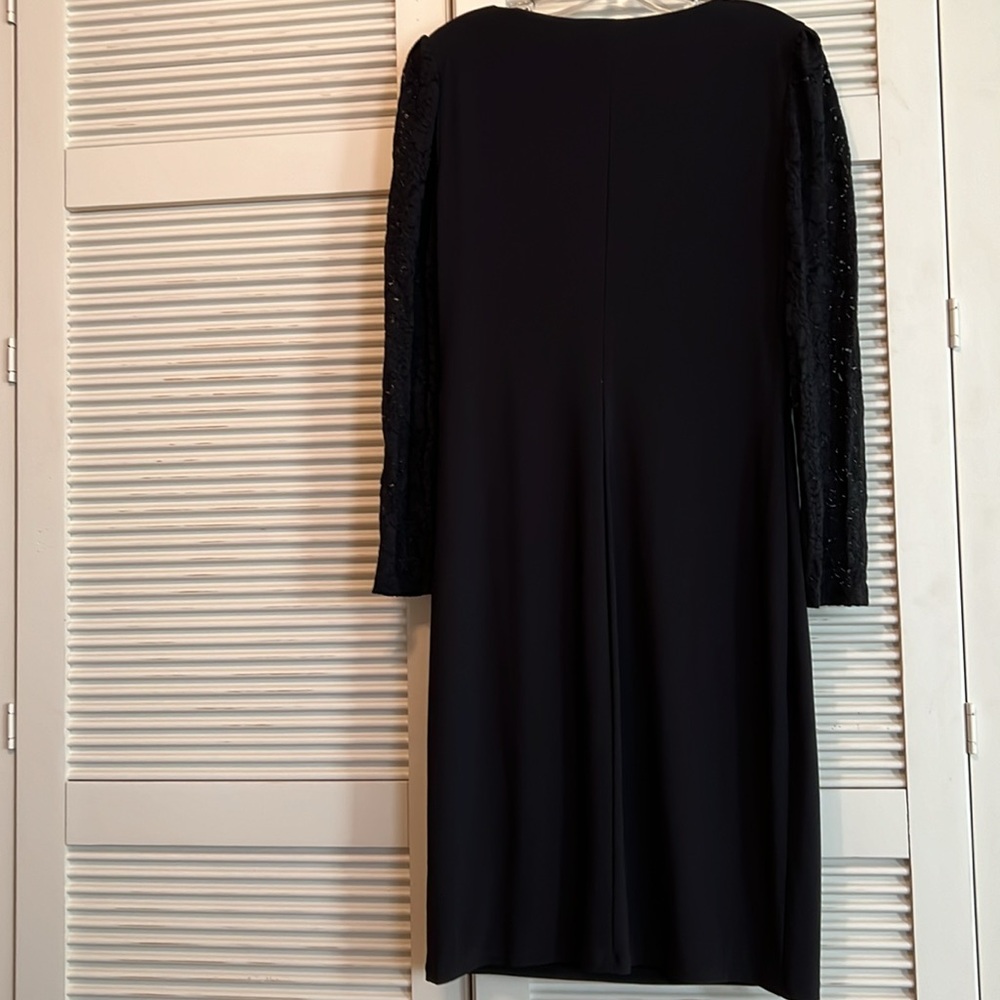 LAUREN RALPH LAREN Lace Sleeved Surplice  (Overlapping  V Neck) Dress - Picture 2 of 6